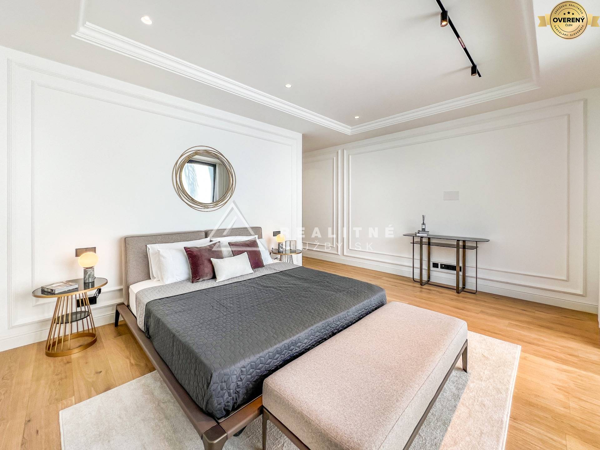 MARBELLA, EXCLUSIVE DETACHED VILLAS IN LOMAS DE MARBELLA CLUB