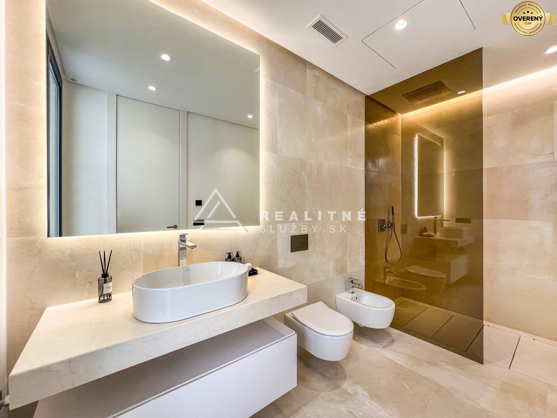 MARBELLA, EXCLUSIVE DETACHED VILLAS IN LOMAS DE MARBELLA CLUB