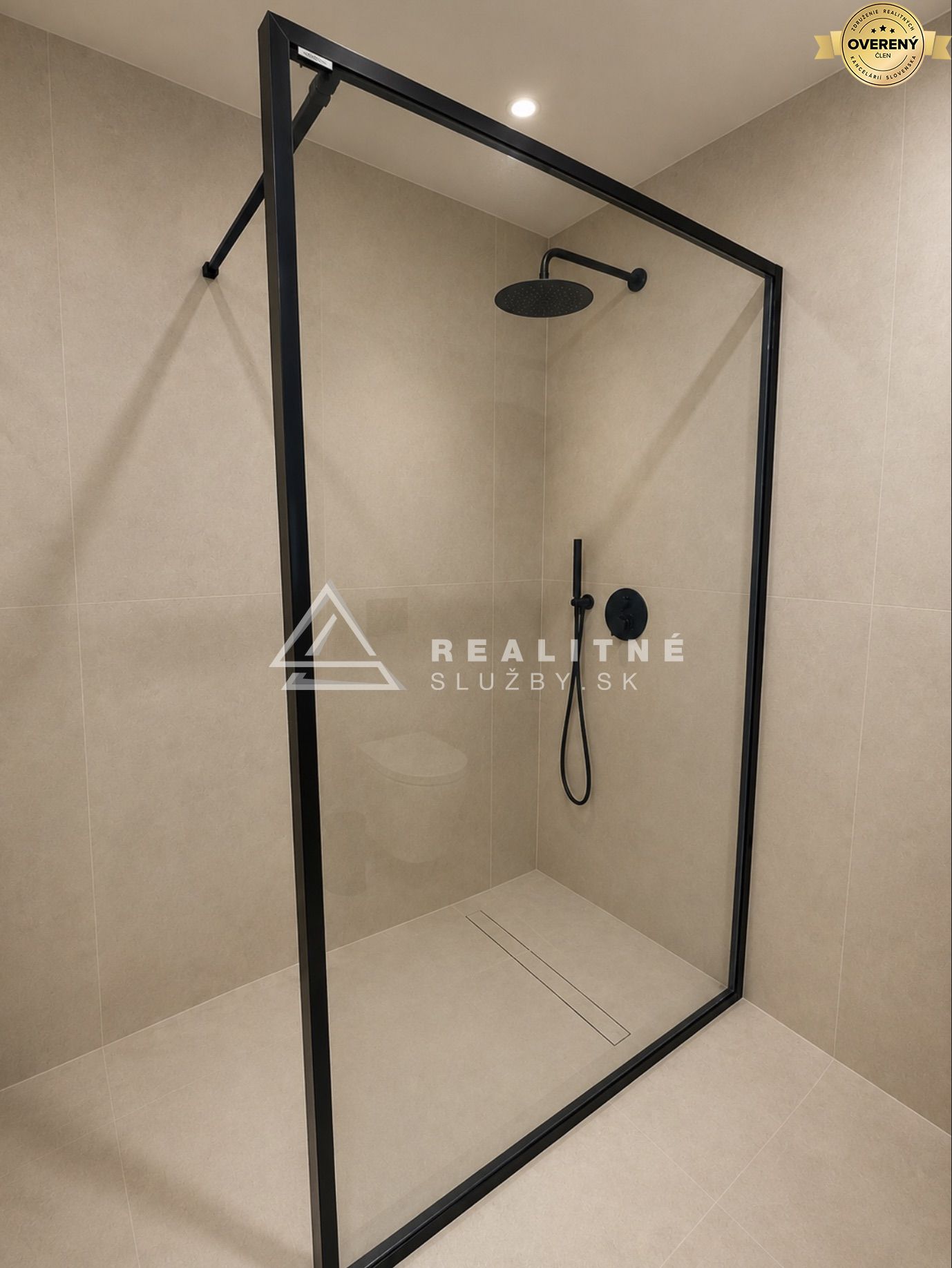 EXCLUSIVE FRONTLINE BEACH APARTMENT FOR RENT