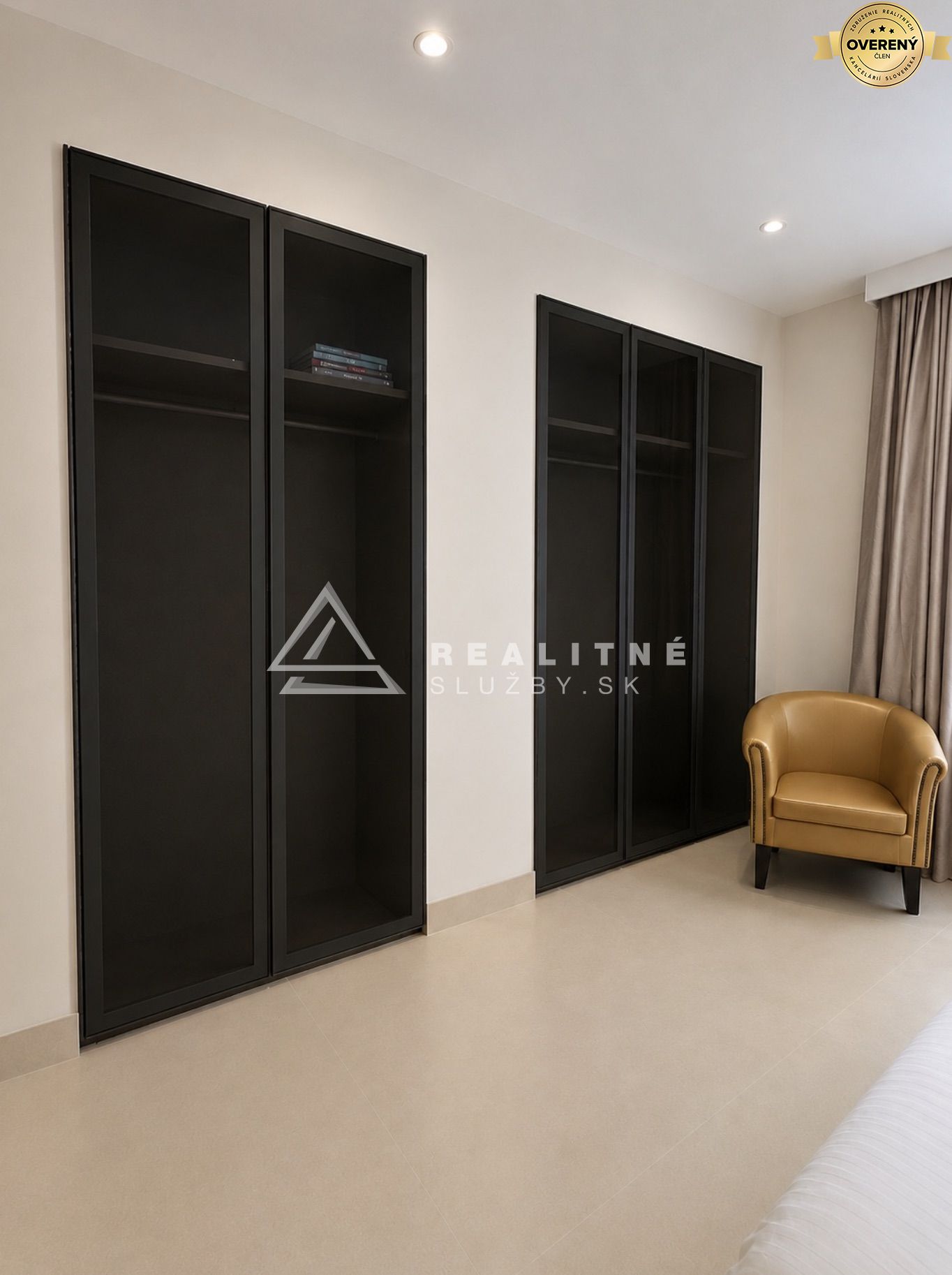 EXCLUSIVE FRONTLINE BEACH APARTMENT FOR RENT