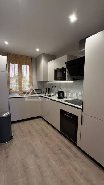 Investment Apartment for Sale – Royal Marbella Golf Resort, Benahavís